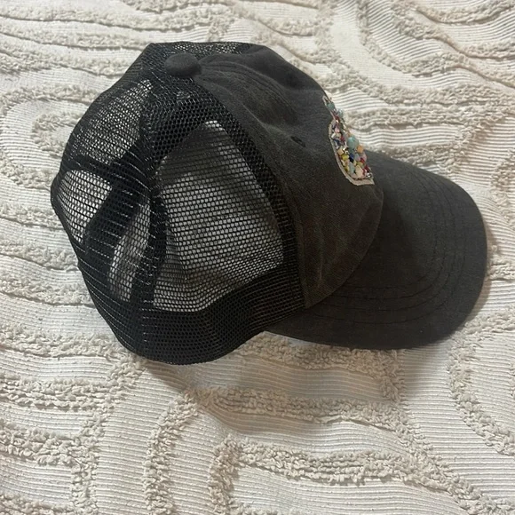 CC brand hat with Velcro back and jeweled heart - Picture 8 of 9